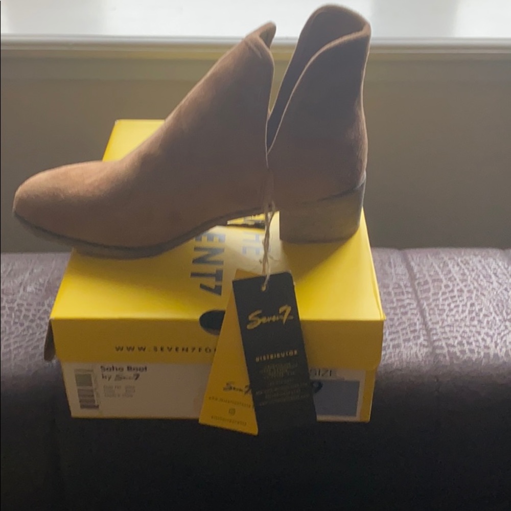 Women’s  shoes